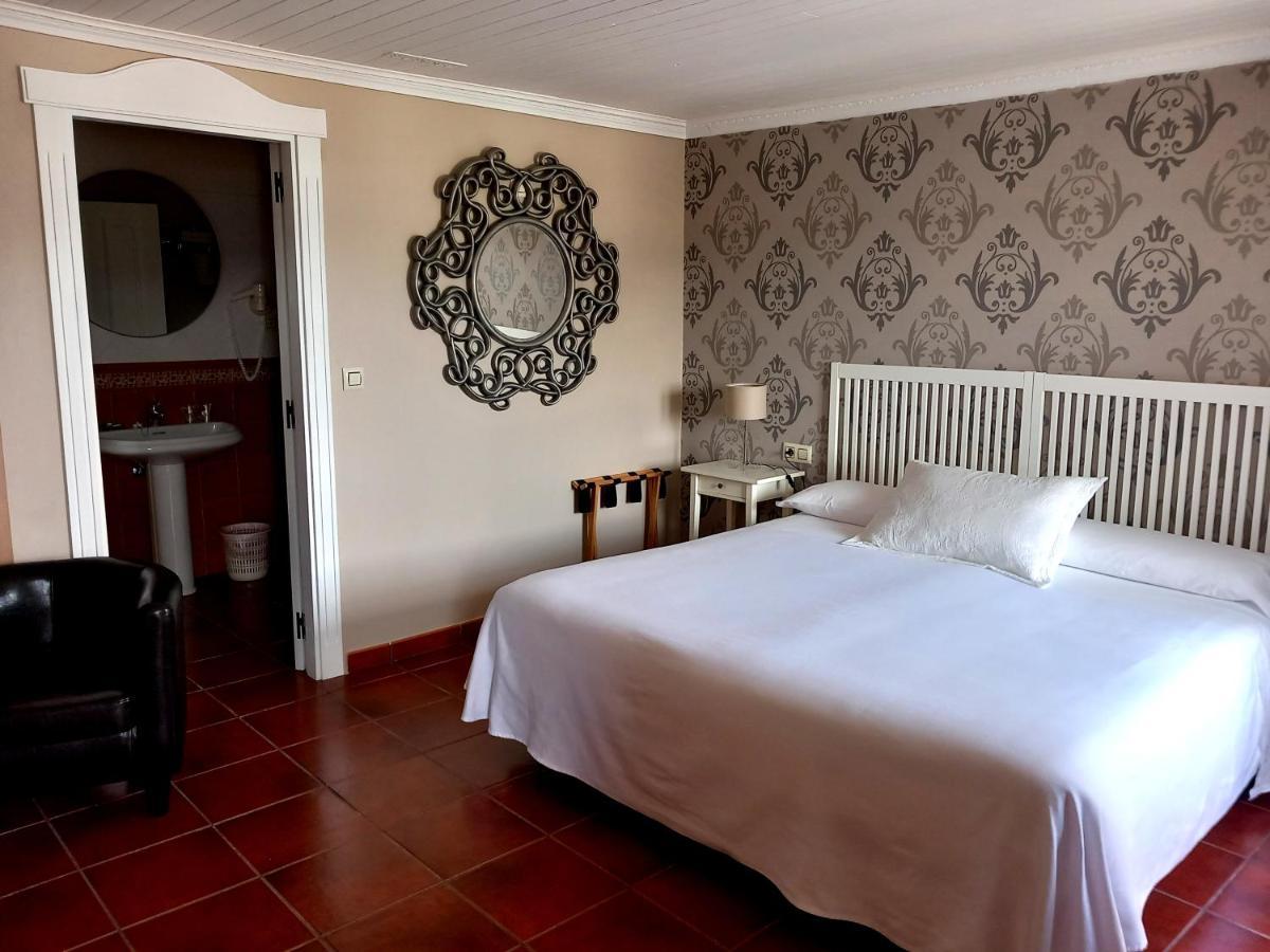 Hotel Puerto Arnela Camarinas Bagian luar foto
